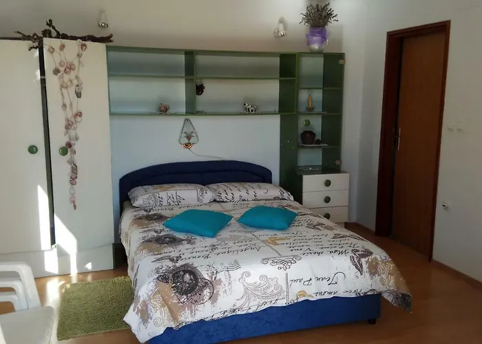 Stivic Apartman Pinezići